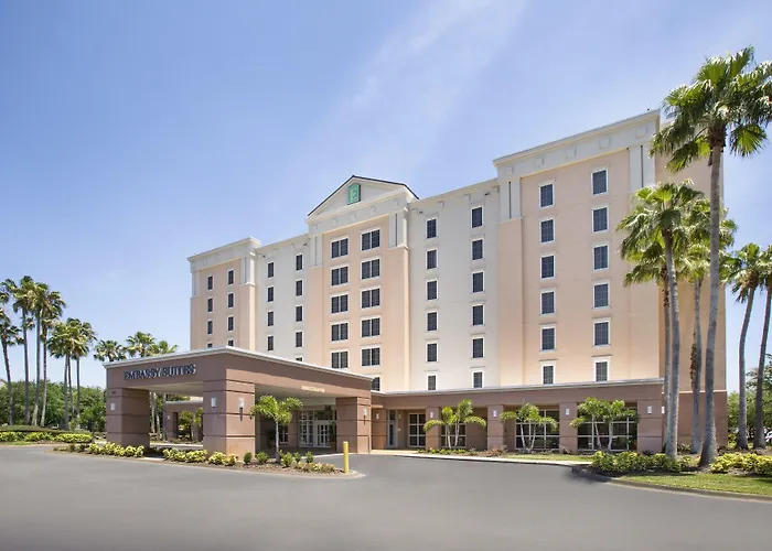 Golf hotel: Embassy Suites By Hilton Orlando Airport